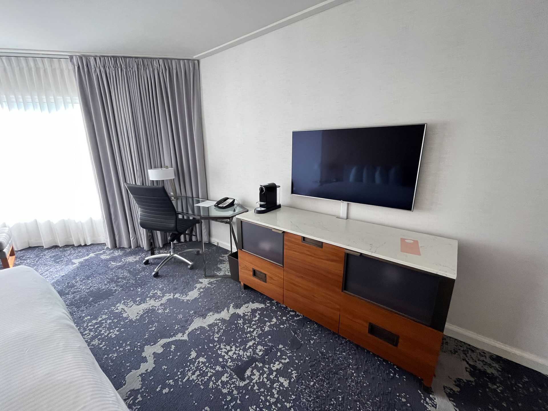 Hotel Room Renovation Toronto